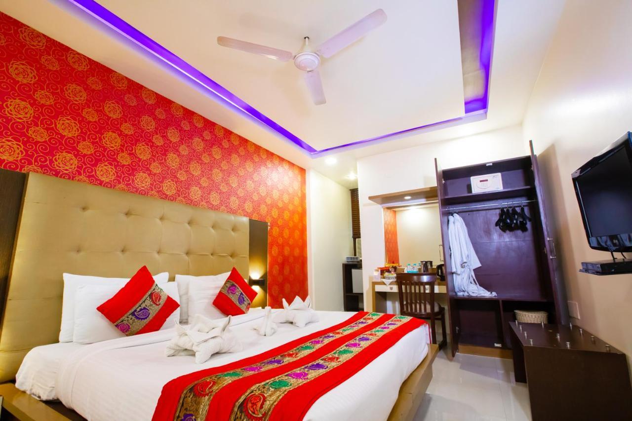 Hotel Surya International New Delhi Exterior photo